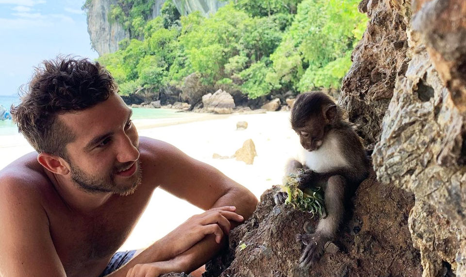 monkey-beach-phi-phi-maya-bay-bamboo-island-tour monkey beach phi phi maya bay bamboo island tour