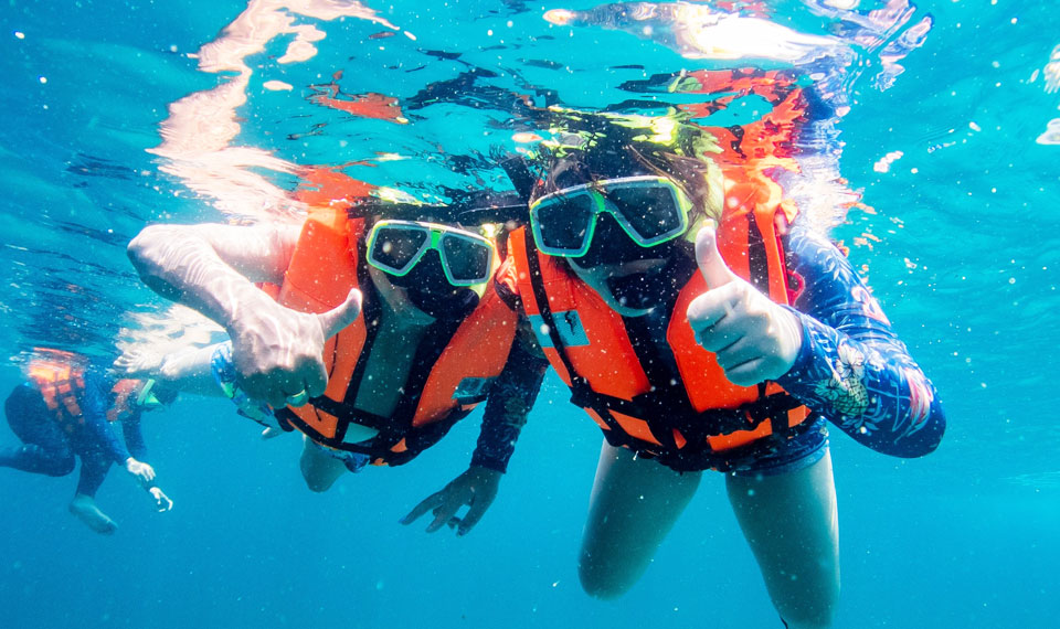 snorkeling-coral-raya-island-from-phuket snorkeling coral raya island from Phuket