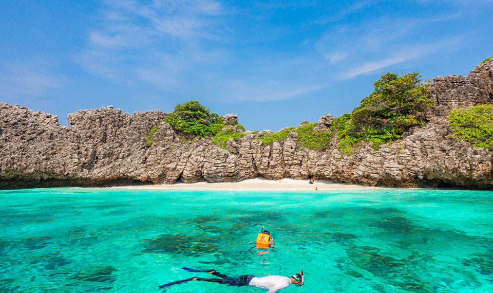 similan-islands-snorkeling similan islands snorkeling