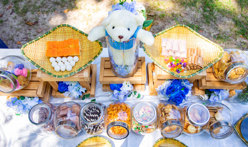 snacks-at-laem-nga-pier snacks at laem nga pier phuket