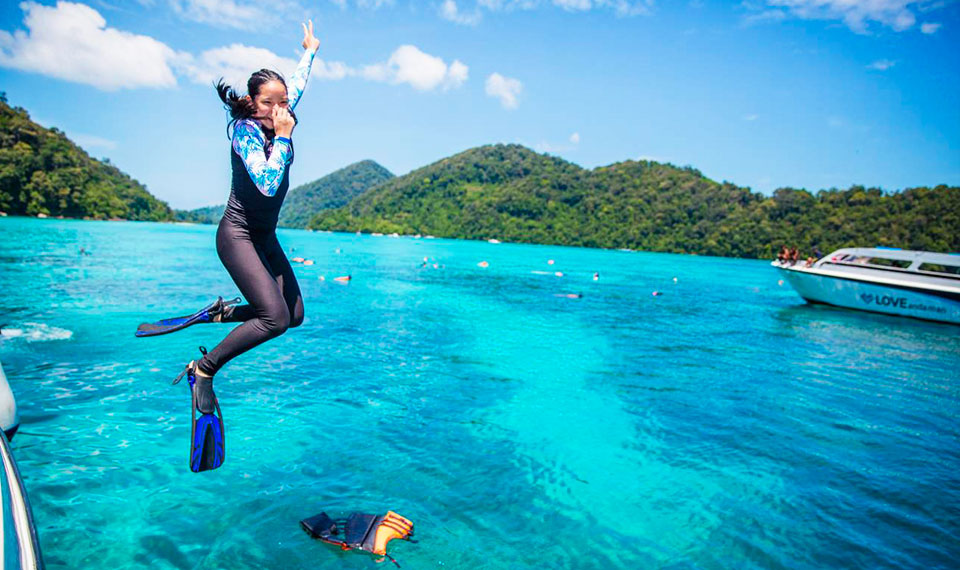 snorkeling trip surin thailand