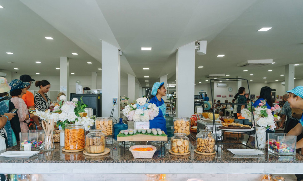 light-breakfast-similan-islands-tour light breakfast phi phi islands tour