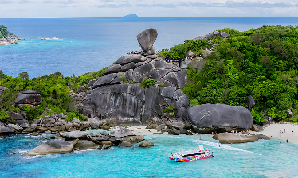 sail-rock-similan-islands-lazy-tour-from-phuket